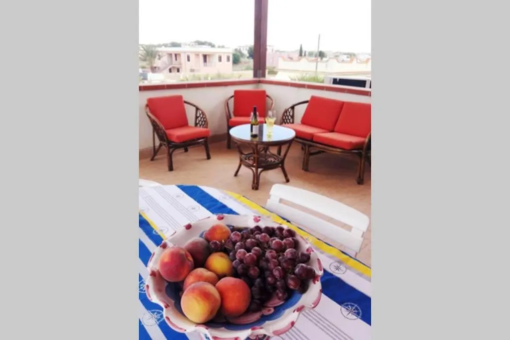 Casa Vacanza In Villa Con Piscina! Triscina Nyaraló